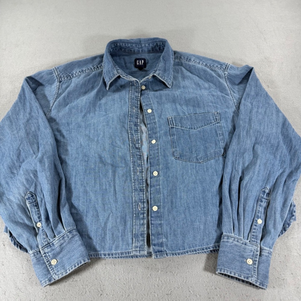 Gap Chambray Button Down Shirt Womens Medium Blue Denim Cotton Top